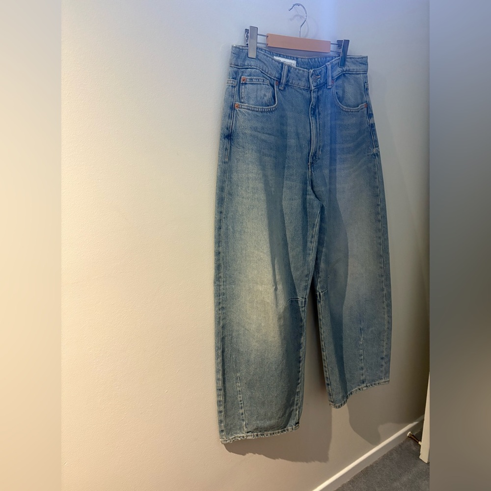 Zara Light Blue Relaxed Jeans